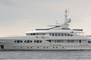 47m motor yacht Lady Petra by Heesen Yachts